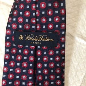 Brooks Brothers tie